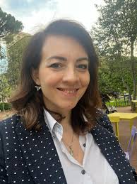 Sul sito della Biennale Spazio Pubblico L'omaggio a Virginia Russo,  recentemente scomparsa, attraverso il contributo sentito di ELENA ANDREONI. 