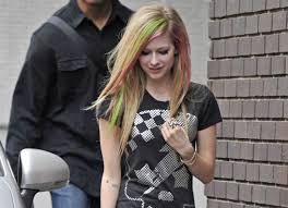 Complicated (pablo la rossa vocal mix)). Avril Lavin Kak Menyalsya Stil Pop Zvezdy Www Ellegirl Ru