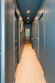 L usine a reves d anne hubert couloir long decoration long couloir couleur couloir. Amenagement Couloir Etroit Et Sombre Cote Maison