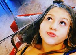 Sin embargo, la jurado del cantando 2020, el trece, salió al cruce y le aclaró que fue una bendición. El Impactante Video De La Hija De La Princesita Y El Polaco Confrontados Clips Noticias El Nueve