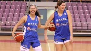 Σπουδαία επιτυχία η 4η θέση για την εθνική. E8nikh Gynaikwn Me Fasoyla Kai Xristinakh H Proponhsh