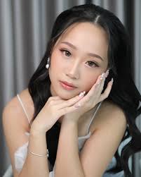 Certified Makeup Artist