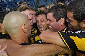 Los goles del clásico con el relato de javier máximo goñi y los comentarios de pablo karslian para fútbol al máximo por radio oriental 770 am. Clausura Penarol 5 Nacional 0