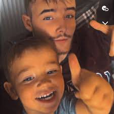 Stream Colin Lamont music