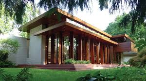 Une Maison Signee Par L Architecte Frank Lloyd Wright Deplacee Dans Un Musee De L Arkansas Franck Loyd Wright Maison Et Maison Architecte