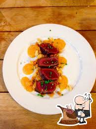 The soviet union's collapse in 1991 ended grain imports from that country, which were used to feed cattle and chickens.in 1991, beef, chicken, milk and eggs became scarce. Avanti Con La Guaracha In Seville Restaurant Reviews