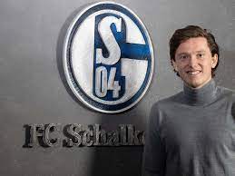€3.00m * apr 18, 1994 in graz, austria Fc Schalke 04 On Twitter Gluck Auf And Welcome Michael Gregoritsch S04 Wirlebendich