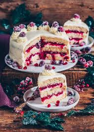 Cranberry Cake Layer Cake With Sparkling Cranberries Veganer Vanillekuchen Vanillekuchen Kuchen Und Torten Rezepte