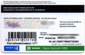Earn up to 10,000 bonus reward points every anniversary year; Bank Card Bzwbk Payback Bank Zachodni Wbk Poland Col Pl Mc 0013 01