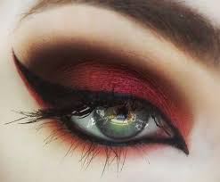 Makeup Box Trials Makeup Products Kpop Idols Use Dramaticeyemakeupideas Black Eye Makeup Goth Makeup Tutorial Red Eye Makeup