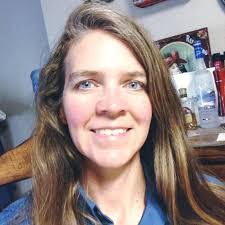 Dawn Goad's Instagram, Twitter & Facebook