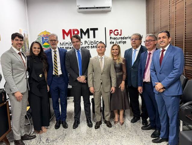 Cl&oacute;vis de Almeida J&uacute;nior toma posse como procurador de Justi&ccedil;a - TV JUR&Iacute;DICA