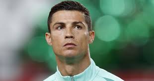 Cristiano ronaldo from juventus and lionel messi barcelona , they known as two best footballs players today in the worlds. Fussballstar Cristiano Ronaldo Spendet Geld 7wordsforsyria Fur Die Kinder In Syrien Sei Stark Hab Vertrauen Gib Niemals Auf Seine Worte Die Er Per Tweet