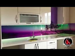 Duvar içinse küçük parçalar ve beyaz tonlar sıkça kullanılmaktadır. Murdum Cam Tezgah Arasi Cam Panel Youtube