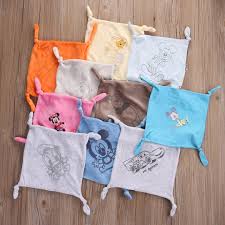 The advice regarding soft toy comforters is not to leave them in the cot until the baby is around 6 months. Diy Baby Comforter Blanket Foto Kolekcija