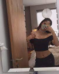اكسبلور صور افتار افتارات رمزيات رمزيات بنات ستوريات سنابات صور بنات بنات اسئلة ستوري mirror selfie selfie instagram