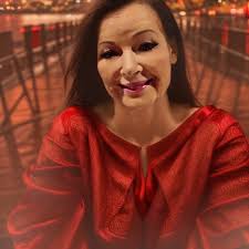 I haven't got a chance to go live to introduce myself so I figured I would  post something. I'm a mother of three and have the best supportive husband  ever. I've been