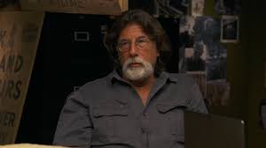 Marty and Rick are back! In this war room meeting, Gary unveils two  significant finds - an ancient coin of unknown origins and a substantial  piece of iron. #CurseOfOakIsland