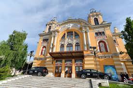 De luni, se inchid toate restaurantele din. Opera NaÈ›ionalÄƒ RomanÄƒ Din Cluj Napoca IÈ™i Redeschide PorÈ›ile Cluju Ro
