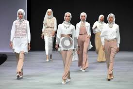 Ketika aisyah ra menunaikan haji wada' bersama nabi saw, ia mendapati dirinya haid. Fiqh Muslimah Bolehkah Memotong Rambut Dan Kuku Ketika Haid Republika Online Mobile