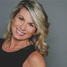 I made it to Cape Coral's Oktoberfest this weekend! I thought it was a  great event (with perfect weather 😉). 🍁🍂🍻