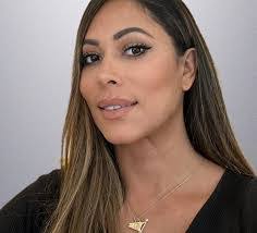 Ruth Pabon's Instagram, Twitter & Facebook