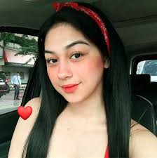 Zeinab Harake's real name is Zeinab Mohammad Ocampo Harake. She is a half  Filipino YouTuber and actress