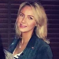 300+ perfiles de «Anna Marshall»