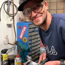 Te koop Vespa Boxer 1 in mooie originele staat €750. De brommer loopt goed.