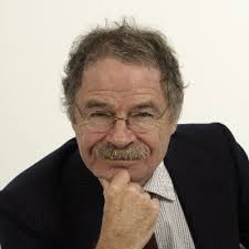 Chers amis, Lors de mon passage avec la flamme Olympique, le speaker a  annoncé mon activité de dirigeant d'un cabinet de recrutement, et de  réserviste citoyen mais aussi le fait que j'avais