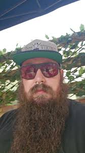 Keep Your Beard Fresh This Summer: Essential Tips