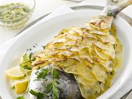 Rappresenta un modo diverso di preparare le orate che, in questo caso, vengono sfilettate; Filetto Di Orata In Crosta Di Patate E Funghi Goormee