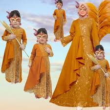 Jika wanita menggunakan gamis panjang, maka pria menggunakan kemeja atau baju yang senada dan sama. Jual Gamis Brokat Couple Ibu Anak Terbaru Lazada Co Id