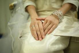 Sultan dan yang dipertuan bagi negeri dan jajahan takluk johor darul ta'zim (his royal highness the sultan and the title was passed on to tunku maimunah, the daughter of sultan ismail. Malaysian Princess Marries Dutchman In Lavish Ceremony Al Arabiya English