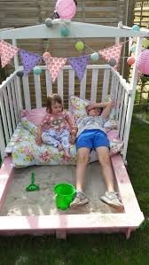 Wenn Gartentraume Wahr Werden Sandkasten Diy Sandkasten Diy Sandkasten Sandkasten Mit Spielhaus