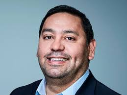 Newhouse Launches Leaders in Communications Series with CNN's Ramon Escobar  — Syracuse University News