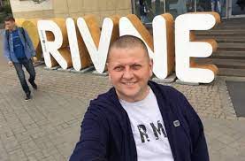 У 1997 році залужний закінчив загальновійськовий факультет одеського вищого об'єднаного командного училища. 7uiscr69bawxum