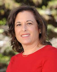 Donna Lerner's Instagram, Twitter & Facebook