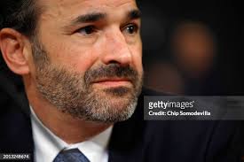 22 Photos & High Res Pictures