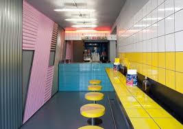 London Nachtclubbesitzer Eroffnen Neon Pizzeria Restaurant Ontwerp Eigentijds Interieur Interieur