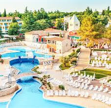 Hotel astarea, situated near dubrovnik, offers everything you might need for a relaxing holiday. Kroatien Urlaub In Kroatien Hotel Sol Garden Istra Grosse Poolanlage Tolles Hotel Urlaub Kroatien Hotel Tipps Kroatien Hotels In Istra Hotel Croatia Hotels
