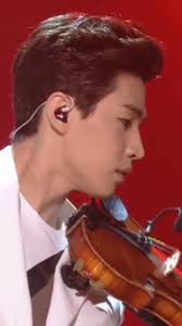 Singing Girl with Piano Paloma Faith