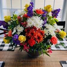 Our artistry and dedication to our craft and to our customers give us the satisfaction of a job well done. Oberer S Flowers 56 Photos 72 Reviews Florists 12761 Old Meridian St Carmel In United States Phone Number Yelp