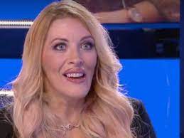 Loana was an established kryptonian reporter. Loana Inquietante Dans Tpmp Que Lui Est Il Arrive Bientot Parfaite