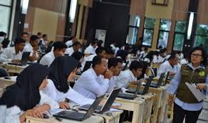 ==pengumuman kepada peserta cpns yang lolos ke tahap skb== agar peserta yang lanjut ke dalam tahap skb dapat memilih lokasi tes pada sscn, fungsi pemilihan lokasi ini mulai. Peserta Tes Skb Cpns Boleh Pilih Lokasi Tes Di Luar Domisili Republika Online