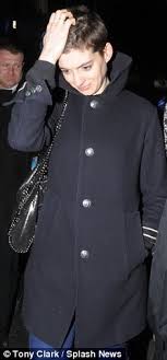 Anne hathaway's new short pixie haircut. Anne Hathaway Short Hair Actress Chops Her Locks For Les Miserables Role Daily Mail Online