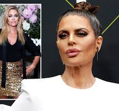 Lisa Constant's Instagram, Twitter & Facebook