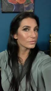 Throwback to when I would color my hair. #salon #lashes #makeup #augus...