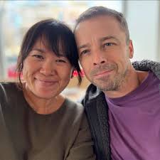 Can I buy Disneyland tickets 120 days in advance?