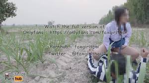 Thai college students screwing by train tracks HD